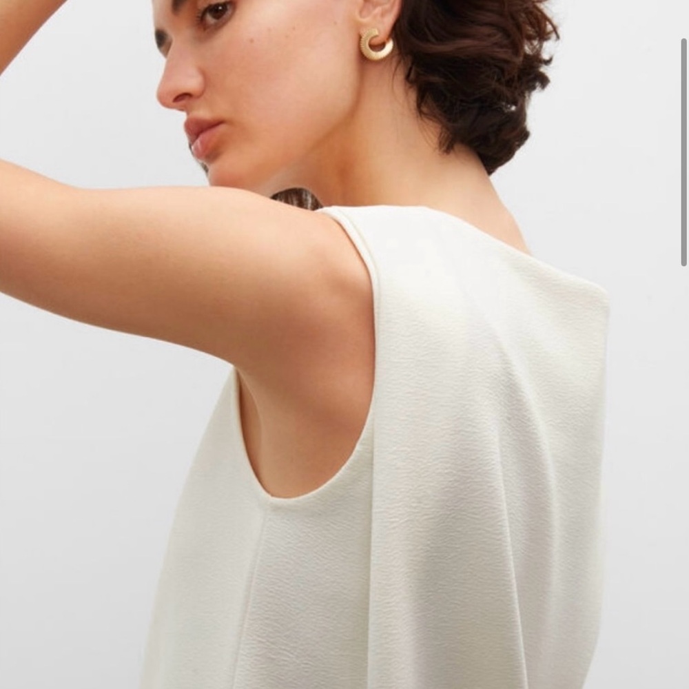 NWT Club Monaco white shell top